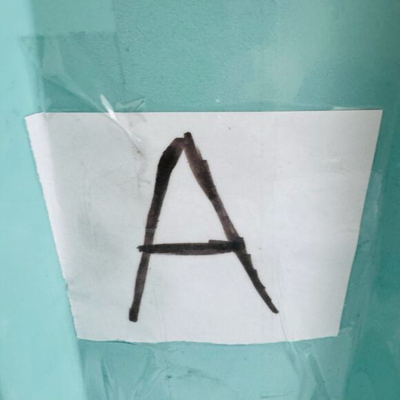 Wish List Gray Blue Mid Rise Straight Leg Distressed Jeans Women’s Size L - Picture 8 of 8